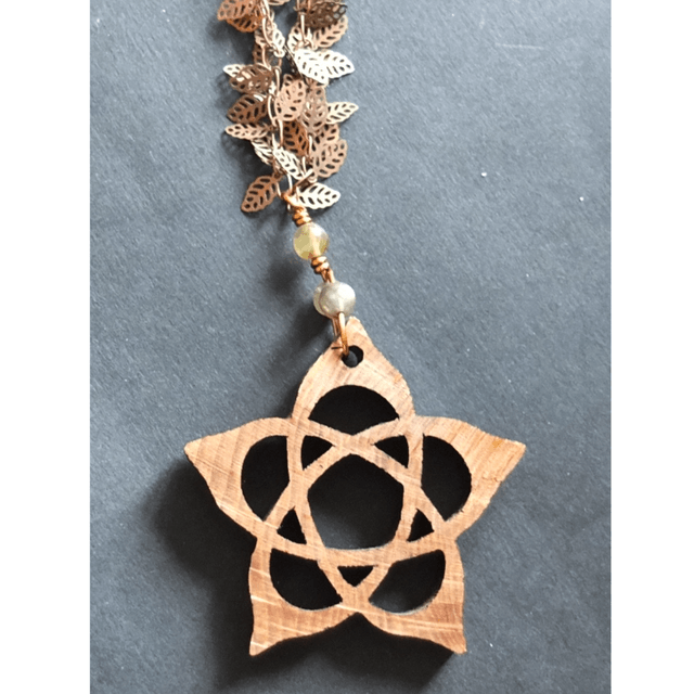 Oak Pentagram and Leaf Chain