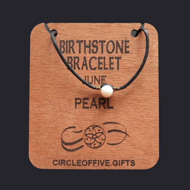 06 Birthstone Bracelet - June - Pearl / Moonstone